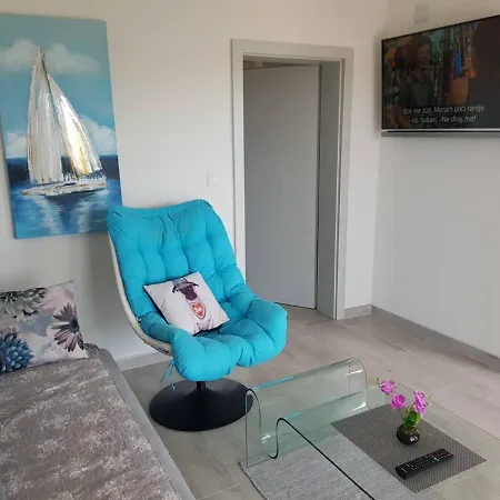 Apartment Blue Paradiso *